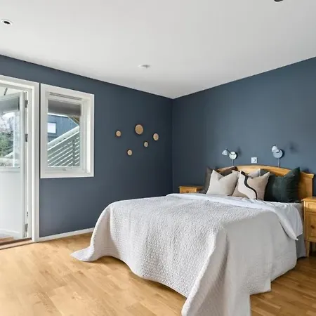 Central, Spacious House, Gym & Parking Stavanger