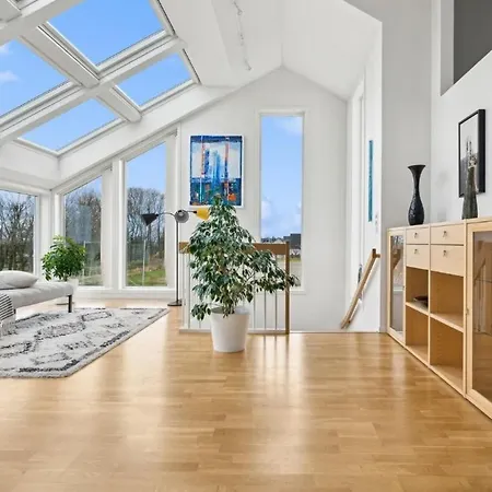 Central, Spacious House, Gym & Parking Stavanger