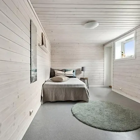 Walk To Ons In 2 Min, Spacious House, Gym & Parking Stavanger